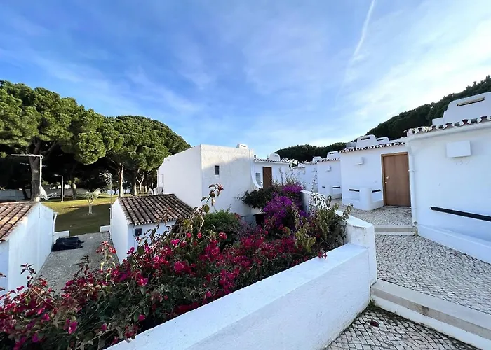 Acoteias 2 With Pool By Homing Apartamento Albufeira